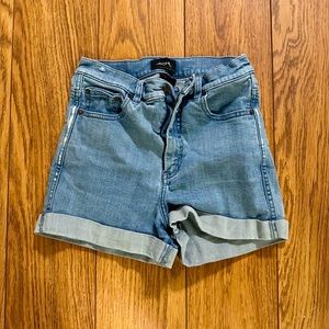 light blue jean shorts, size 28, monki brand